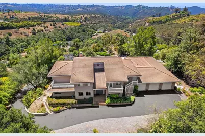40461 Rock Mountain Drive, Fallbrook, CA 92028 - Photo 2