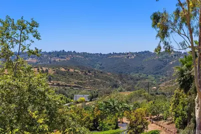 40461 Rock Mountain Drive, Fallbrook, CA 92028 - Photo 2