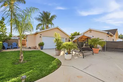 2413 Holly Avenue, Escondido, CA 92027 - Photo 8