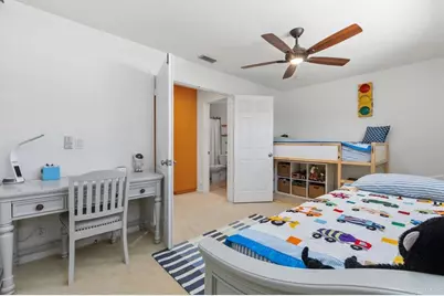 6551 Calle Valperizo, Carlsbad, CA 92009 - Photo 16