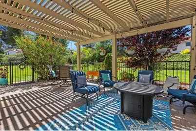 6551 Calle Valperizo, Carlsbad, CA 92009 - Photo 26