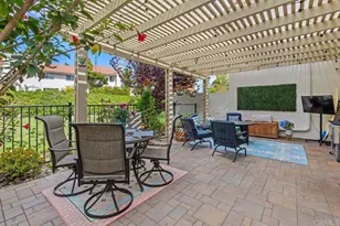 6551 Calle Valperizo, Carlsbad, CA 92009 - Photo 24