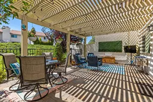 6551 Calle Valperizo, Carlsbad, CA 92009 - Photo 24