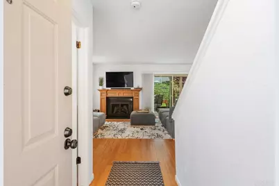6551 Calle Valperizo, Carlsbad, CA 92009 - Photo 4