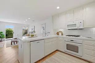 6916 Thrush Pl, Carlsbad, CA 92011 - Photo 18