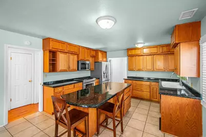 177 Barhaven Lane, Fallbrook, CA 92028 - Photo 6