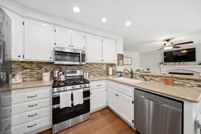 24570 New Haven Drive, Murrieta, CA 92562 - Photo 10