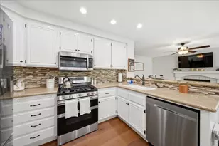 24570 New Haven Dr, Murrieta, CA 92562 - Photo 10