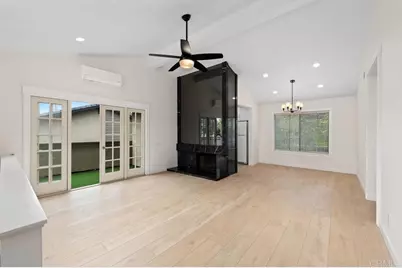 5975 Gaines Street, San Diego, CA 92110 - Photo 2