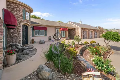 30419 Canyon Estates, Vista, CA 92084 - Photo 4
