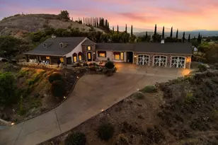 30419 Canyon Estates, Vista, CA 92084 - Photo 8