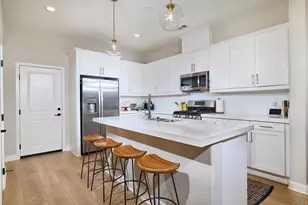 1065 Delpy View, Vista, CA 92084 - Photo 4
