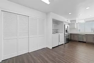 2558 Navarra Dr, Carlsbad, CA 92009 - Photo 8