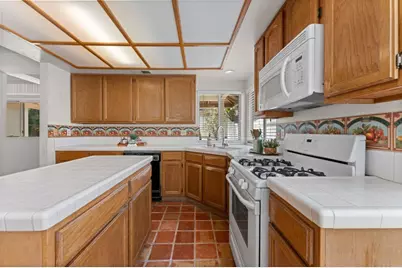 41924 Avenida Vista Ladera, Temecula, CA 92591 - Photo 12