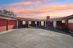 2397 Mira Sol Dr, Vista, CA 92084 - Photo 2
