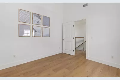 185 Juniper Avenue, Carlsbad, CA 92008 - Photo 16