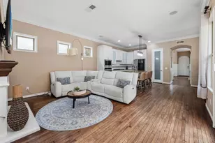 2882 W Porter Rd, San Diego, CA 92106 - Photo 14