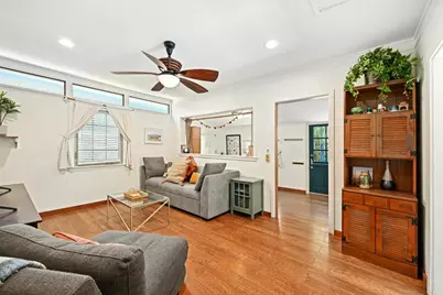 748 N Coast Highway 101, Encinitas, CA 92024 - Photo 20