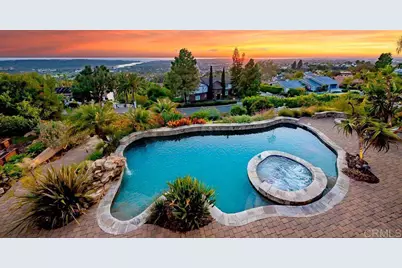 7133 Obelisco Circle, Carlsbad, CA 92009 - Photo 2