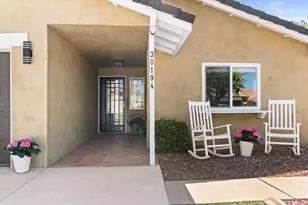 30194 White Wake Dr, Canyon Lake, CA 92587 - Photo 4