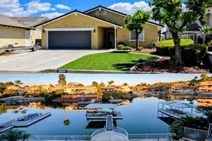 30194 White Wake Dr, Canyon Lake, CA 92587 - Photo 1