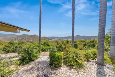 14048 San Pasqual Valley Road, Escondido, CA 92027 - Photo 18