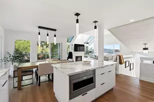 371 Longden Ln, Solana Beach, CA 92075 - Photo 6