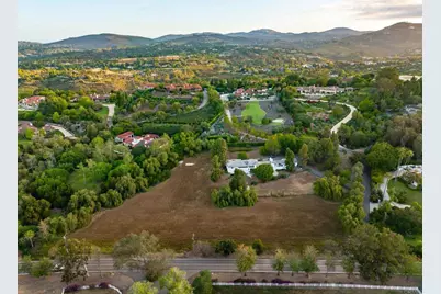 18244 Paseo Victoria, Rancho Santa Fe, CA 92067 - Photo 14