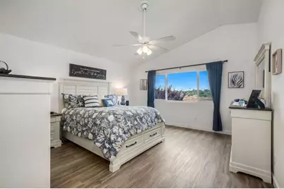 532 Jobe Hill Drive, Vista, CA 92081 - Photo 8
