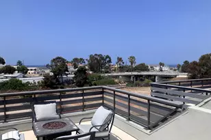 2563 State St, Carlsbad, CA 92008 - Photo 2