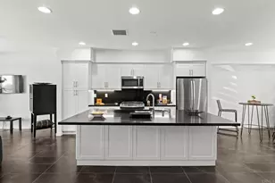 2563 State St, Carlsbad, CA 92008 - Photo 8