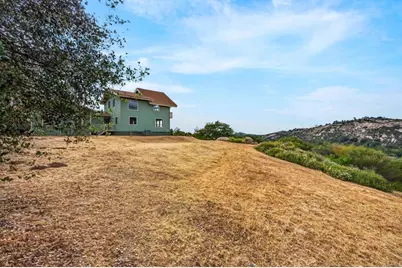 14621 Woods Valley Road, Valley Center, CA 92082 - Photo 28