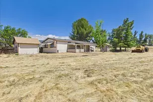 37589 Montezuma Valley Rd, Ranchita, CA 92066 - Photo 4