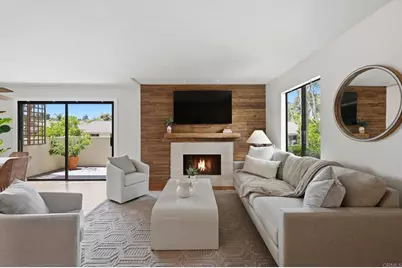 8463 Via Mallorca #13, La Jolla, CA 92037 - Photo 4