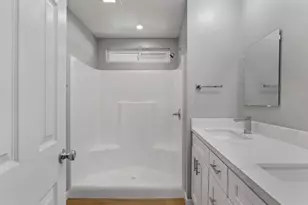 718 Sycamore Ave, Vista, CA 92083 - Photo 18