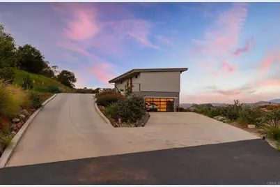 6937 Kellyn Lane, Vista, CA 92084 - Photo 16