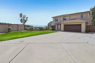 1298 Paseo Hermosa, Oceanside, CA 92056 - Photo 2