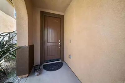 35113 Persano Place, Fallbrook, CA 92028 - Photo 4