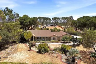 1534 Linda St, Fallbrook, CA 92028 - Photo 1