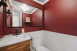 2118 Oceanside Blvd, Oceanside, CA 92054 - Photo 18