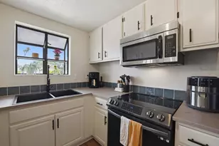 2118 Oceanside Blvd, Oceanside, CA 92054 - Photo 14