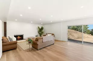 1140 Evergreen Ln, Vista, CA 92084 - Photo 4