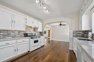 110 S Hanford St, San Pedro, CA 90732 - Photo 24