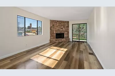 110 S Hanford Avenue, San Pedro, CA 90732 - Photo 10