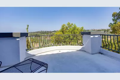 6269 Paseo Privado, Carlsbad, CA 92009 - Photo 28
