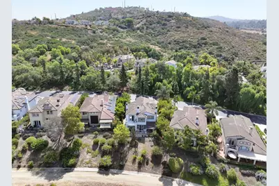 6269 Paseo Privado, Carlsbad, CA 92009 - Photo 38