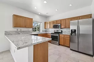 915 Applewilde Dr, San Marcos, CA 92078 - Photo 12