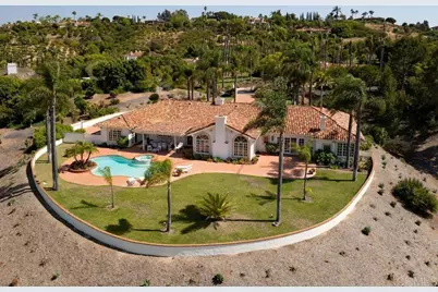18246 Via Ascenso, Rancho Santa Fe, CA 92091 - Photo 54