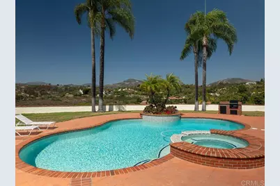 18246 Via Ascenso, Rancho Santa Fe, CA 92091 - Photo 50
