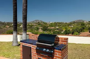 18246 Via Ascenso, Rancho Santa Fe, CA 92091 - Photo 44